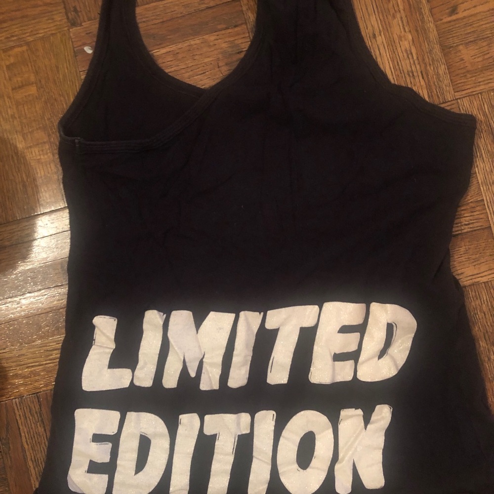 Glow graphic tank, front/back, clean sz XS